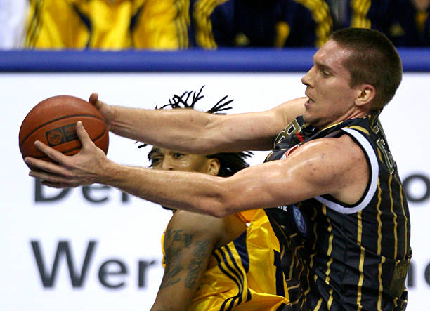 西国家队主 西国家队主