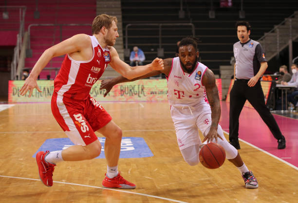 认为是季后 认为是季后