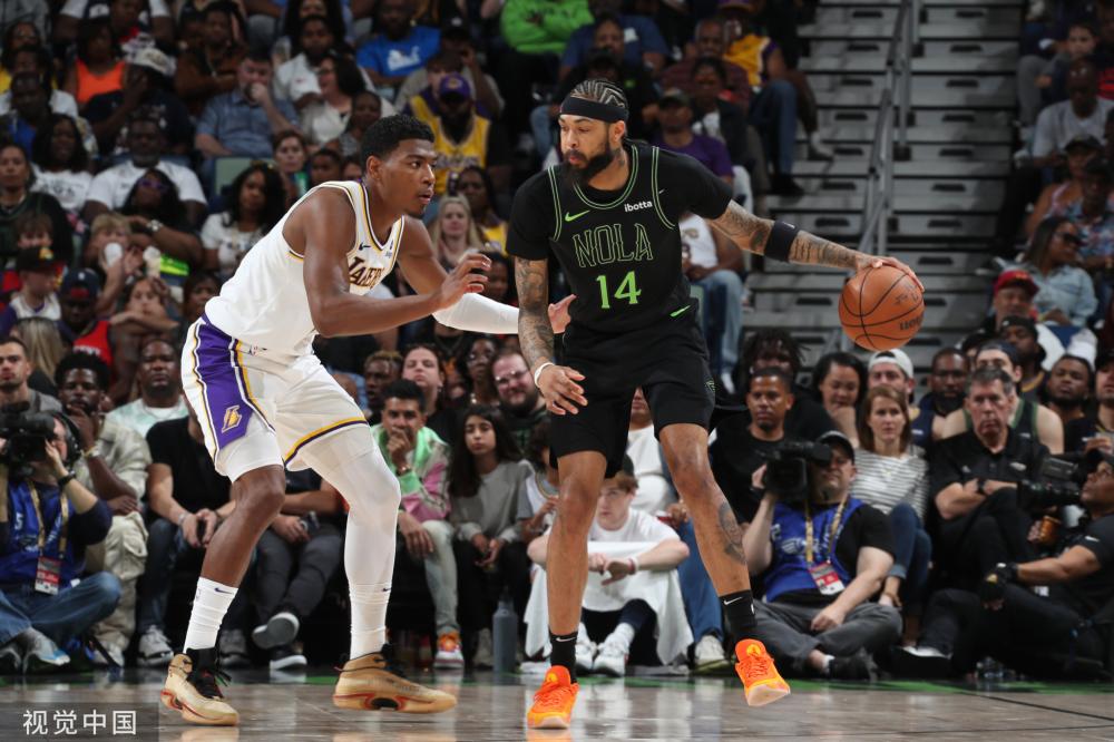 细致入微的 细致入微的